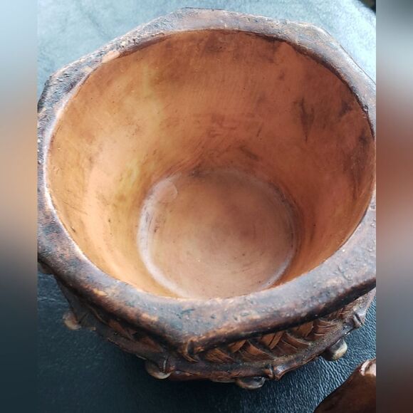 Trinket Box with Crystal Accent - Picture 6 of 9